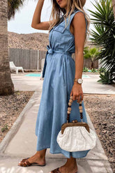 Vestido midi vaquero de botonadura sencilla, sin mangas y con cordones